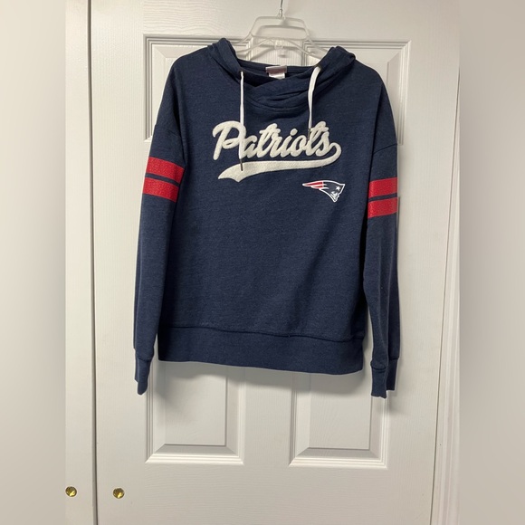 Teen fit patriots hoodie size large - Picture 5 of 5